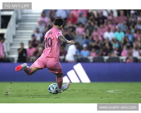 梅西梅开二度锁定胜局纳什维尔门将扑救失误致失球